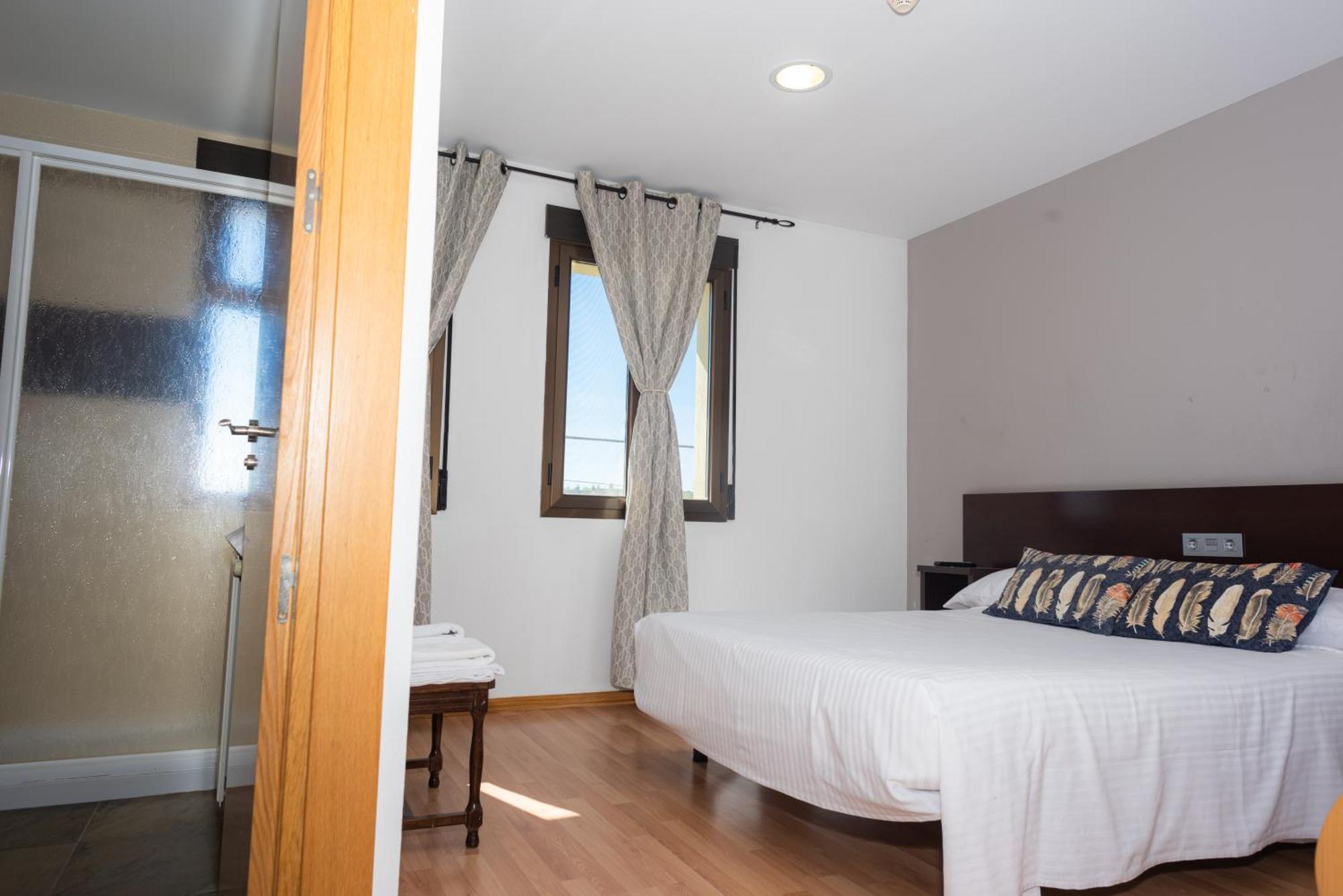 Hostal Venta De Valcorba 소리아 외부 사진